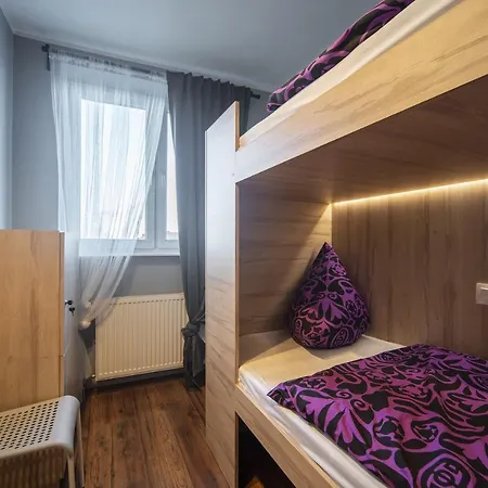 Cheap Hostel *