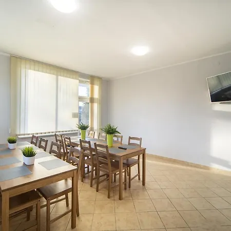 Cheap Hostel Ostello Reda